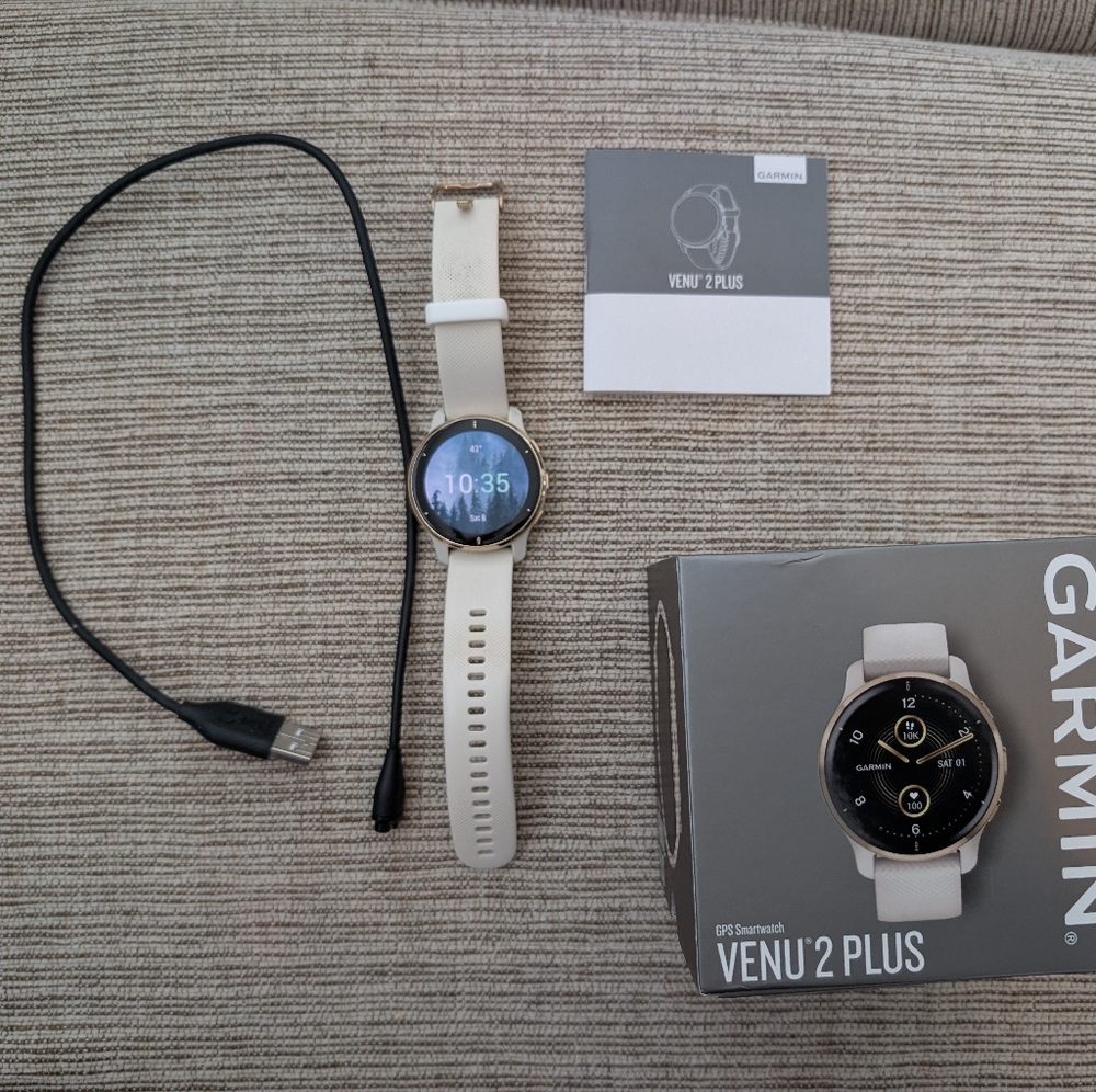 Garmin Venu 2 Plus 43mm in Cream Gold/Ivory